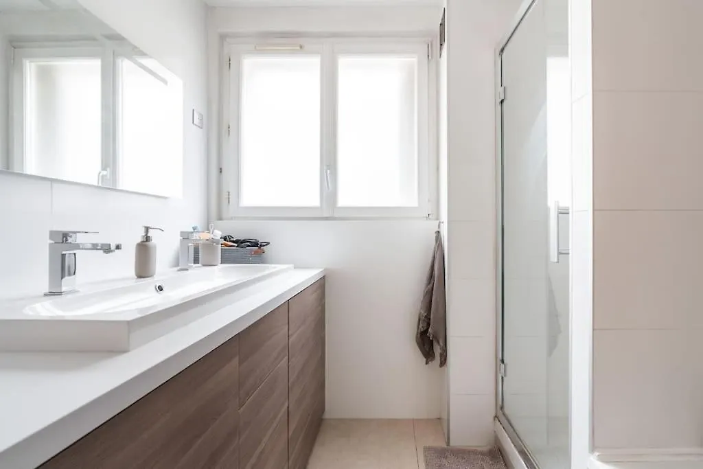 Apartment Appartement De Prestige Proche Trocadero Paris France